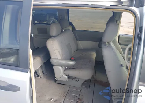 2008 Chrysler Town & Country Lx из США, поврежденный, VIN 2A8HR44H98R637799